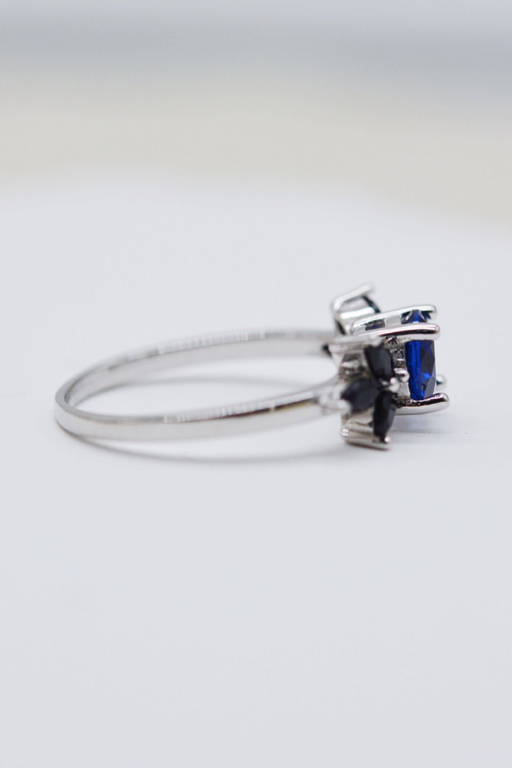 Spinel Zircon Leaf Ring - Eco4life Clothing and Accessories