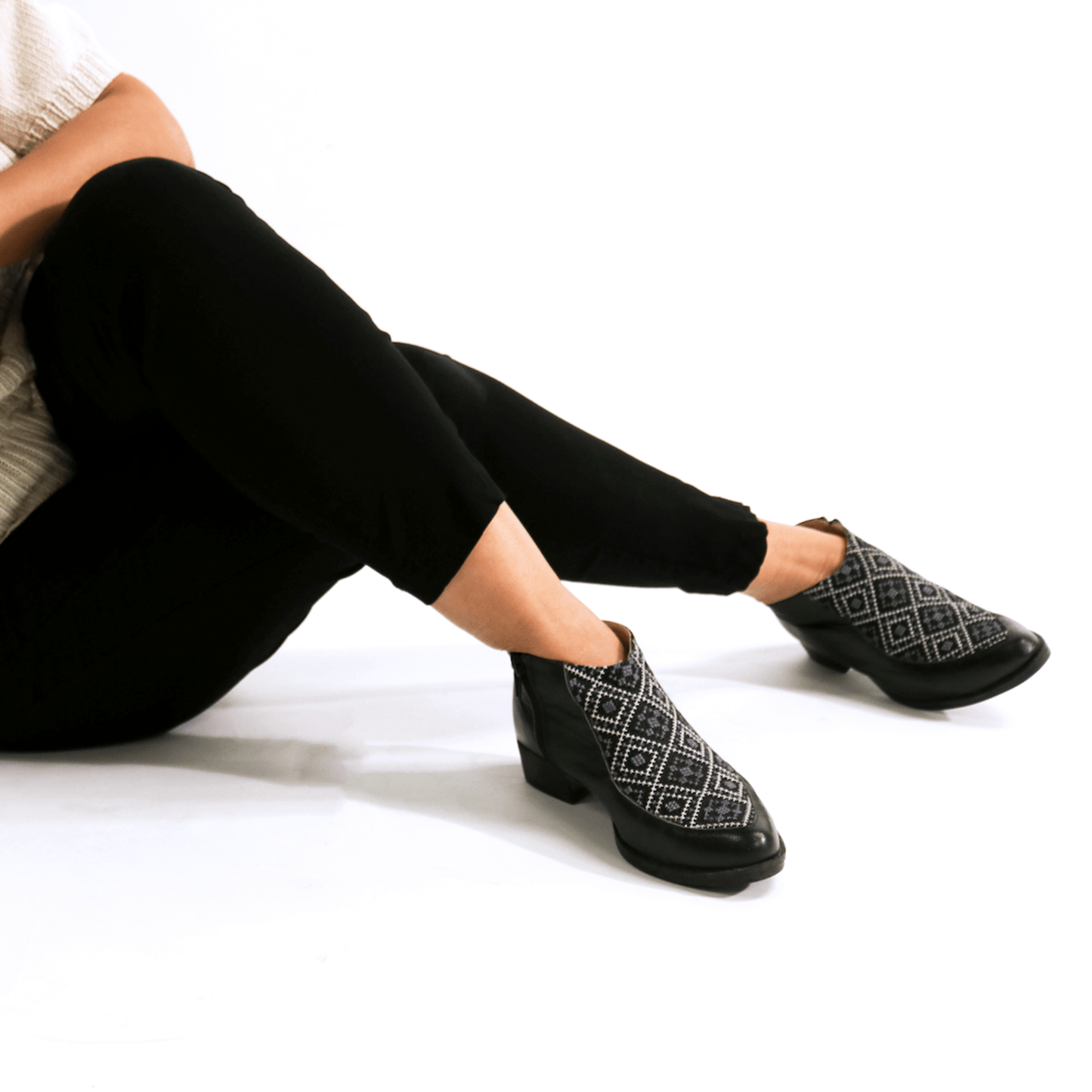 Tatreez Bootie - Black and Gray - Eco4life Clothing and Accessories