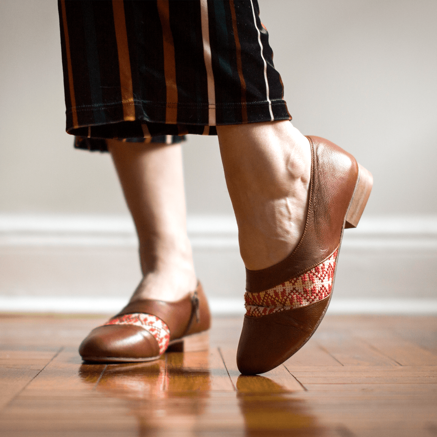 Zaina Oxford - Camel and Orange - Eco4life Clothing and Accessories