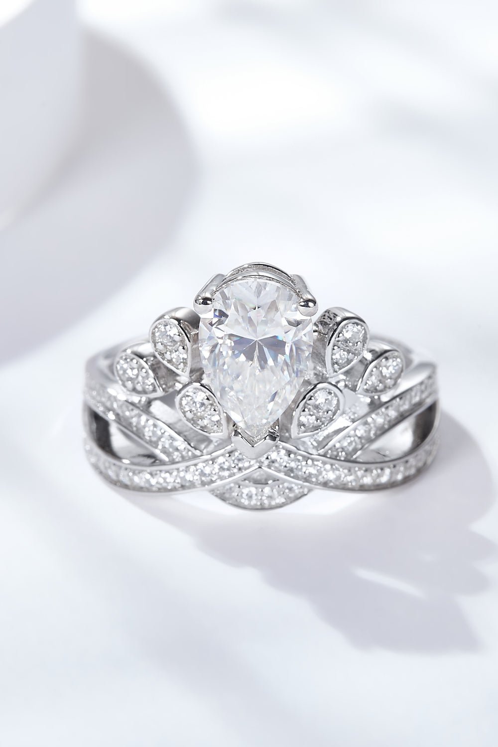 1.5 Carat Moissanite Crown - Shaped Ring - Eco4life Clothing and Accessories