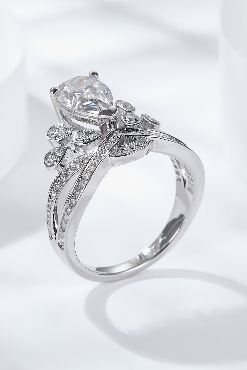 1.5 Carat Moissanite Crown - Shaped Ring - Eco4life Clothing and Accessories