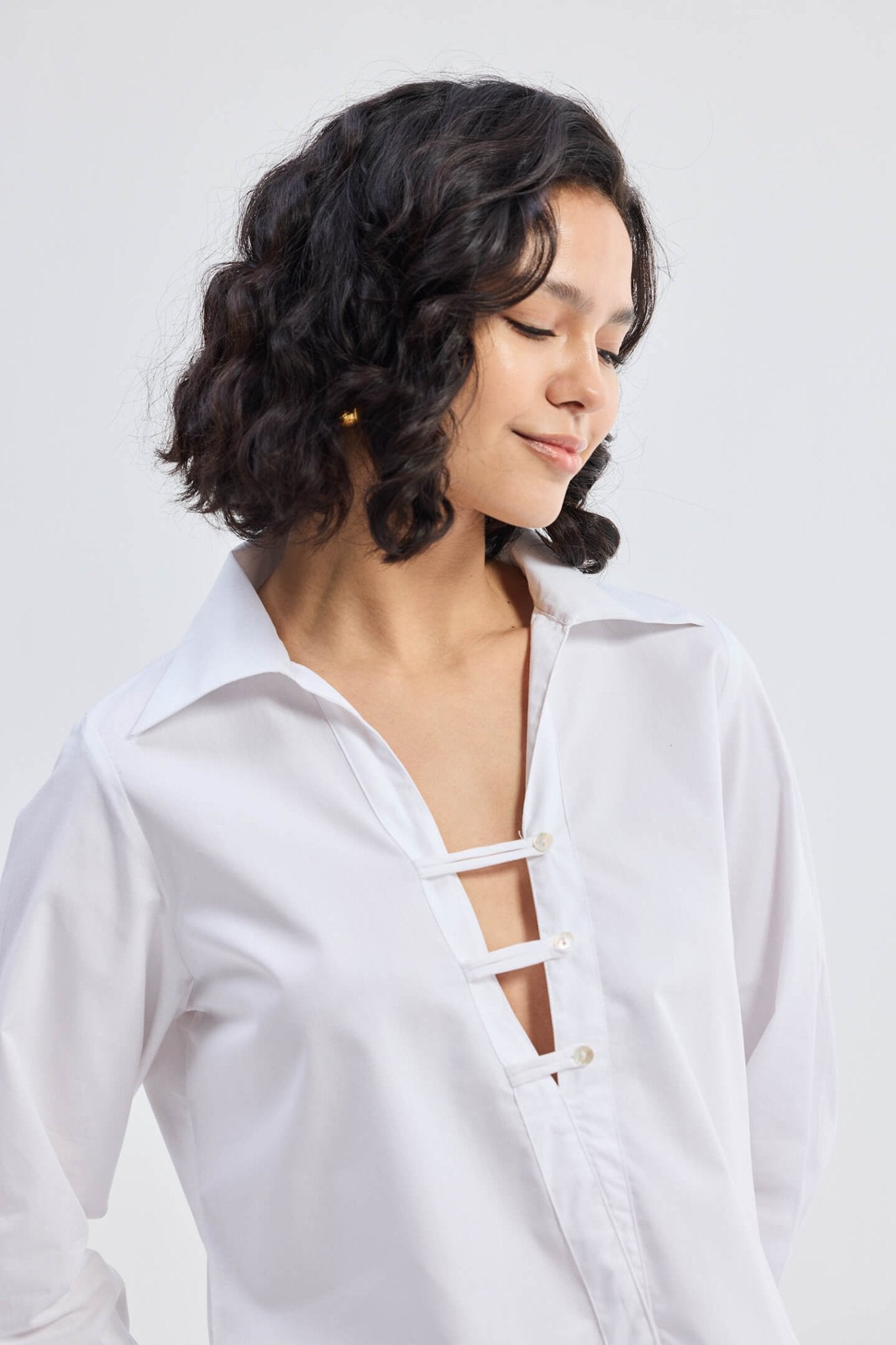 Crisp Details Button - down Shirt in White - Eco4life Clothing and Accessories