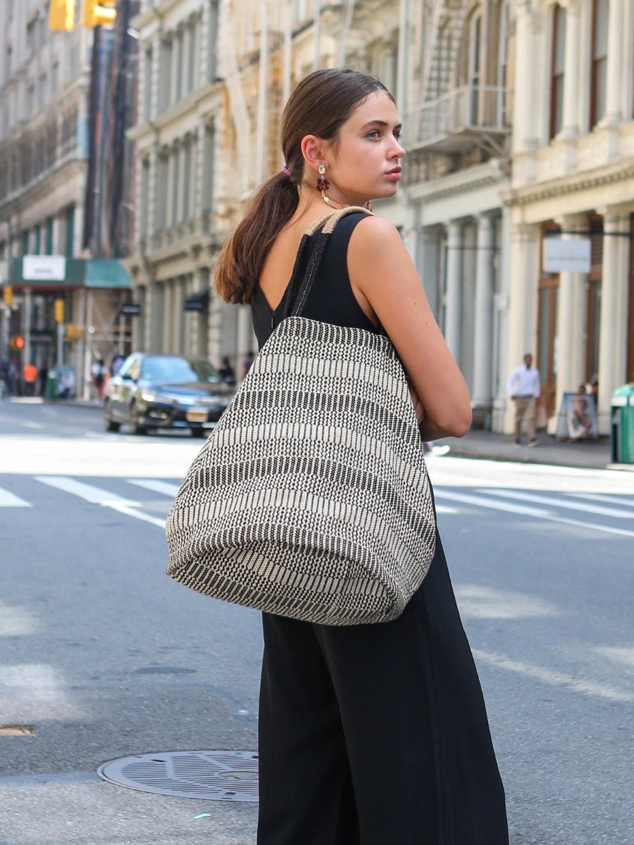 Dobi Shoulder Tote - Black - Eco4life Clothing and Accessories