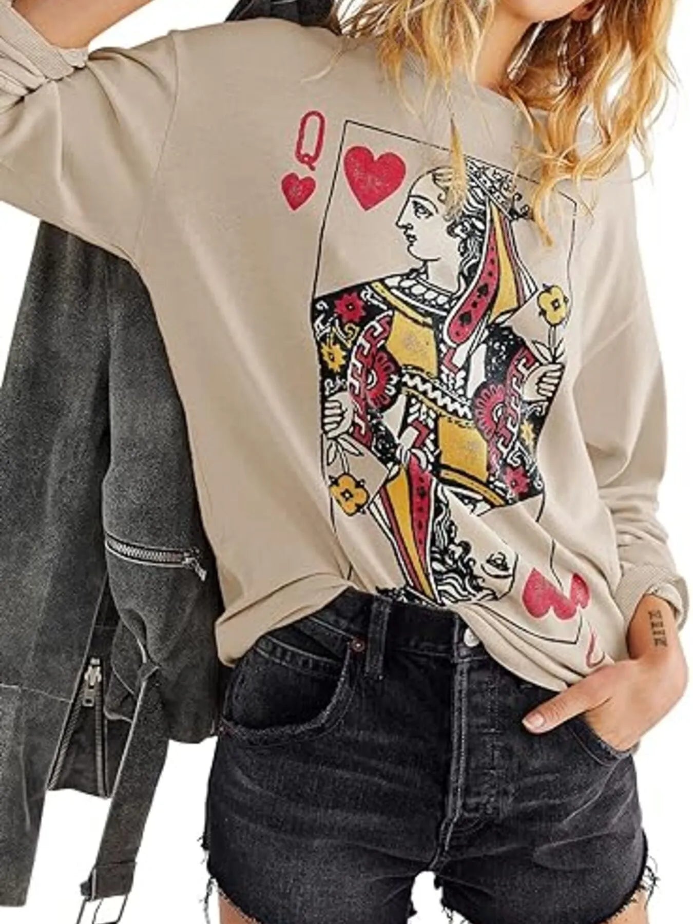 Queen of Hearts Playing Card Graphic Round Neck Sweatshirt - Eco4life Clothing and Accessories